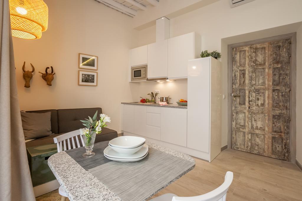 Apartamento Tomas Ibarra Pool&Luxury Sevilla Exterior foto